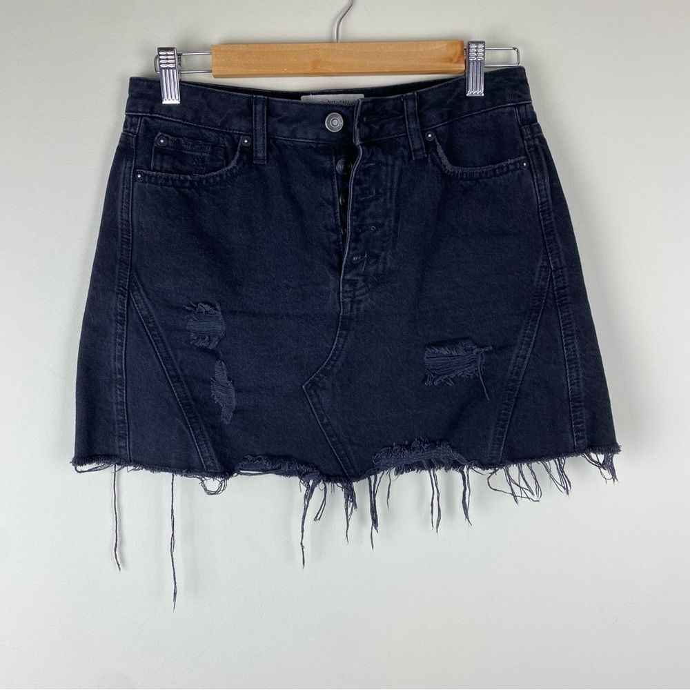 We The Free Black Distressed Button Fly Denim Mini Skirt Raw Hem Grunge Core 26